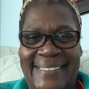 Meet your Posher, Jenn